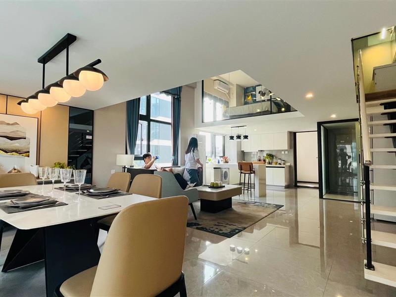 龙湖天街旁单价1W买现房，6米层高LOFT跃层复式公寓，清盘特价！